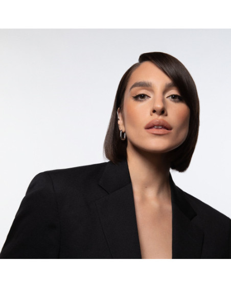 EYELINER-STILOU PENTRU OCHI ONE MOVE LIQUID EYELINER