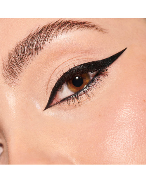 Гелевая подводка для глаз AMC