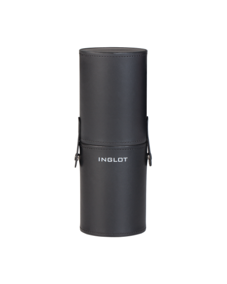 ROHR AUF SCHWARZERM PINSEL