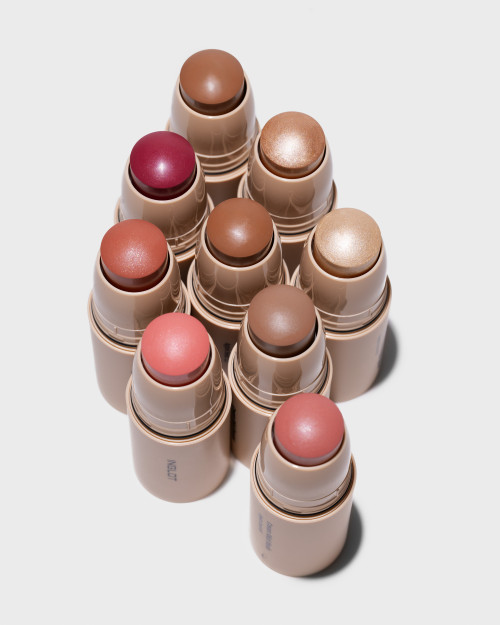 Fard de obraz cremă stick Fard de obraz cremă stick