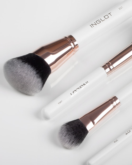 INGLOT PlayInn Makeup Brush 201
