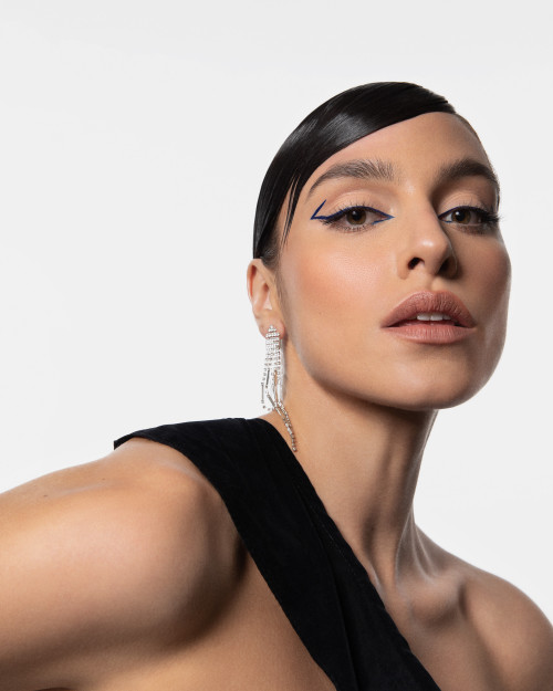 EYELINER-STILOU PENTRU OCHI ONE MOVE LIQUID EYELINER-STILOU PENTRU OCHI ONE MOVE LIQUID