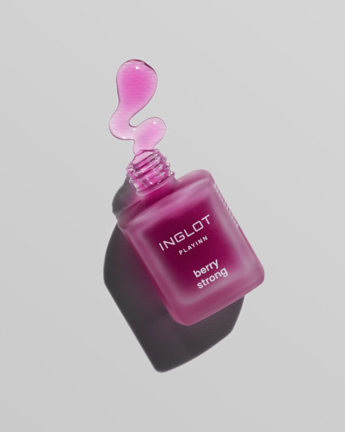 Tratament fortifiant pentru unghii INGLOT PLAYINN Berry Strong